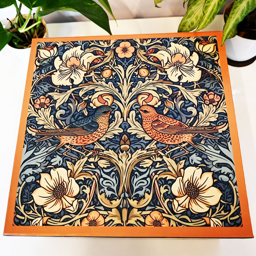 Magnetic lock rigid box